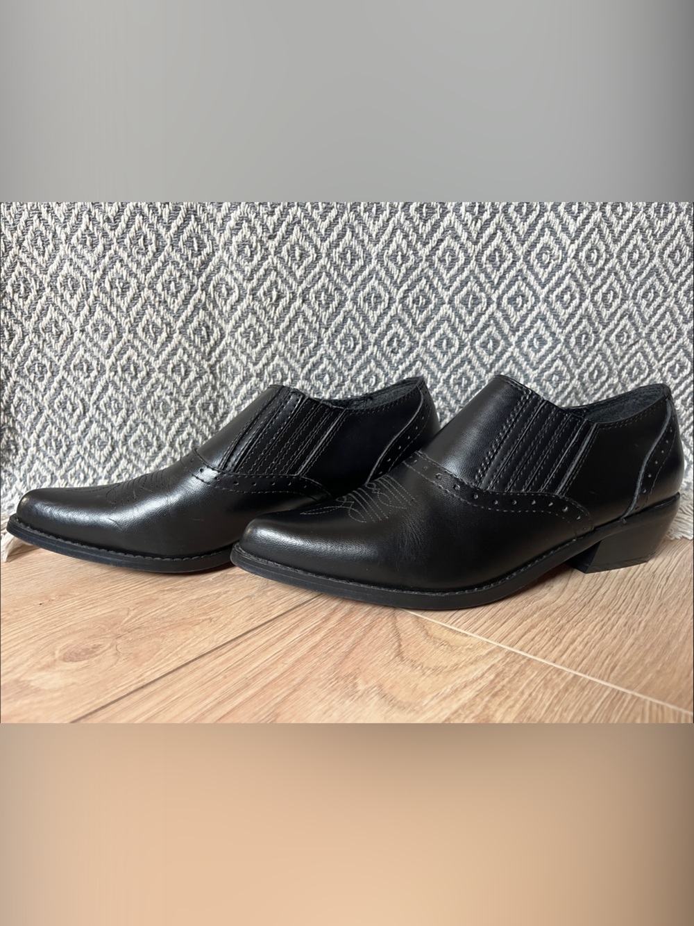 dingo Black Leather Heeled Slip-On Boots